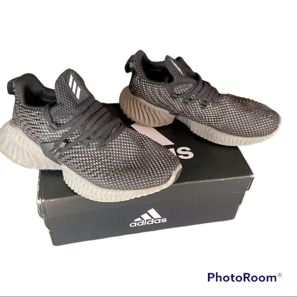 adidas Other - Adidas alphabounce instinct